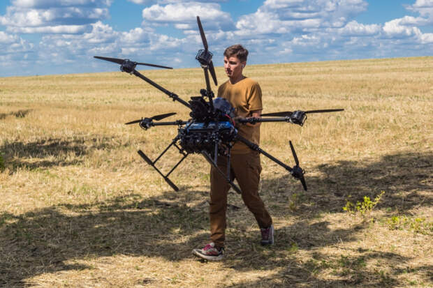 Военный рассказал, как ВСУ минируют дороги под Херсоном