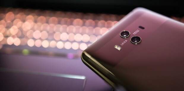 phone-3023808_960_720 Новый удар по Huawei: китайскому гиганту не дают разрабатывать микросхемы