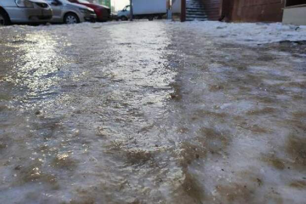 Тамбовчан предупредили о гололедице на дорогах 27 января