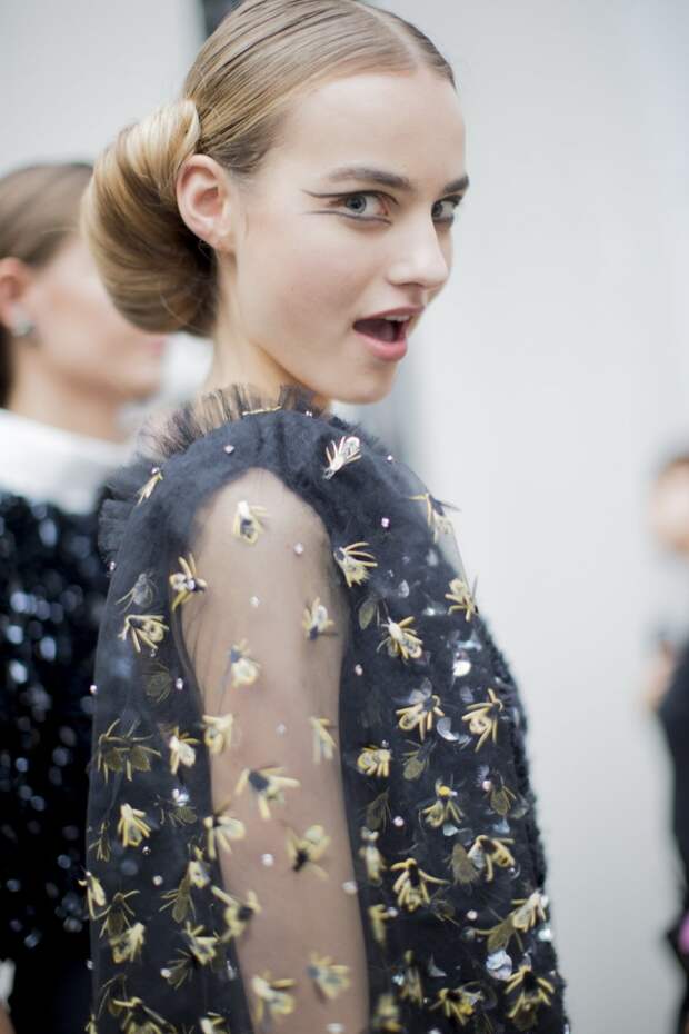 chanel-spring-2016-couture-backstage-kevin-tachman-15