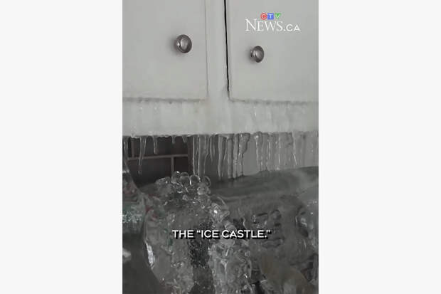 Арендатор решил сэкономить на «коммуналке» и покрыл квартиру льдом