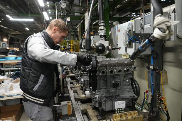 Путин назвал повышение производительности труда приоритетом для экономики