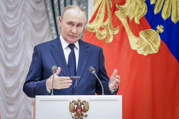 Путин призвал жителей Грузии и Молдавии передавать традиции дружбы народов