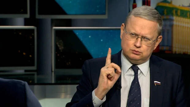 С Минцифры происходит что-то странное. Делягин всё объяснил: "Мавр сделал своё дело"