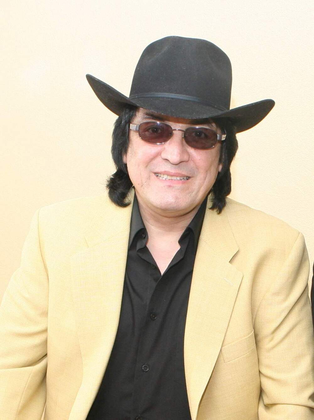 даврон гаипов узбекистан. даврон гаипов фото. Davron. даврон гаипов оиласи. известные певцы 2022.