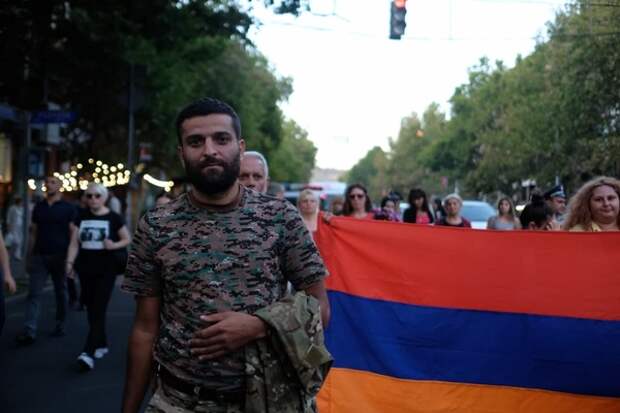 Со слезами на глазах: Армения отметила День независимости