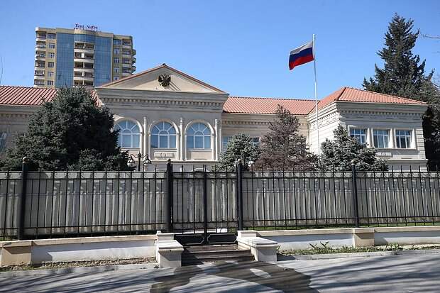 Вид на посольство России в Баку