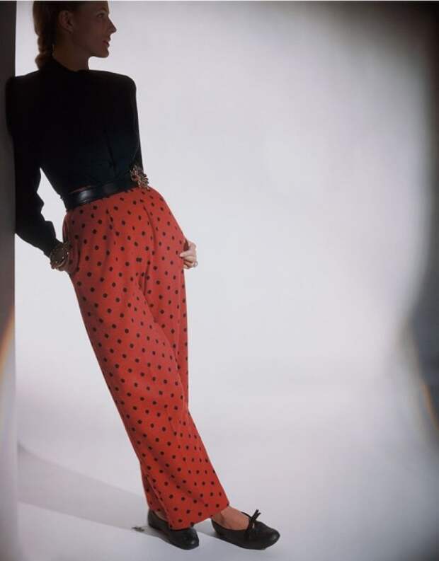 Фото Константина Йоффе, журнал  Vogue 1943 года.