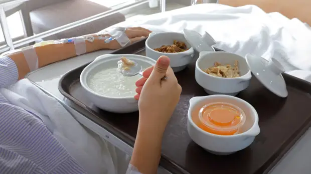 Диетолог Королёва рассказала о рационе для пациентов с омикрон-штаммом