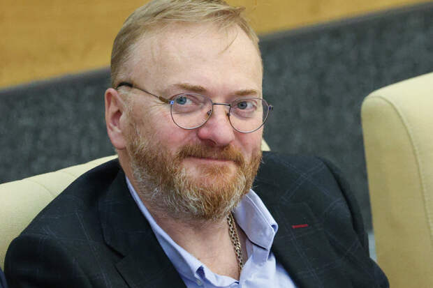 Депутат Милонов выразил готовность лично дать Макаревичу* ледорубом по голове
