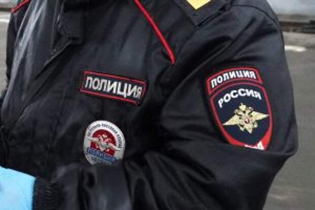 Сотрудники полиции УВД по ЦАО напоминают гражданам об ответственности за неуплату административного штрафа. Фото: Павел Волков, «Вечерняя Москва» 