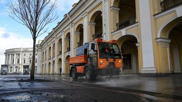 Санкт-Петербург продолжает выходить из-под карантинных ограничений