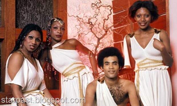 Bobby-Farrell-006