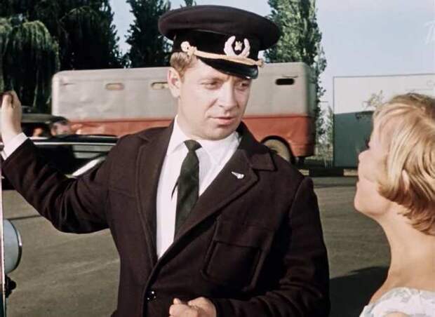 Юрий Белов, кадр из фильма «Королева бензоколонки». / Фото: www.kino-teatr.ru Юрий Белов, кадр из фильма «Королева бензоколонки». / Фото: www.kino-teatr.ru