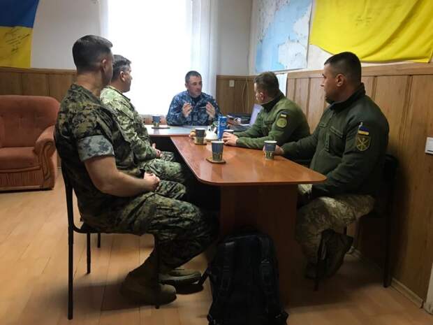 На Украине укрепляется оппозиция Зеленскому, а ВСУ с партнерами отработали наступление