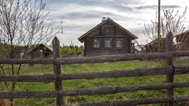 Социолог назвал «монастырингом» переезд из мегаполиса в отдалённые города и деревни