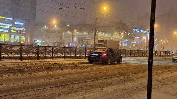 Аварийный перекресток в Невском районе оборудовали камерами фиксации нарушений