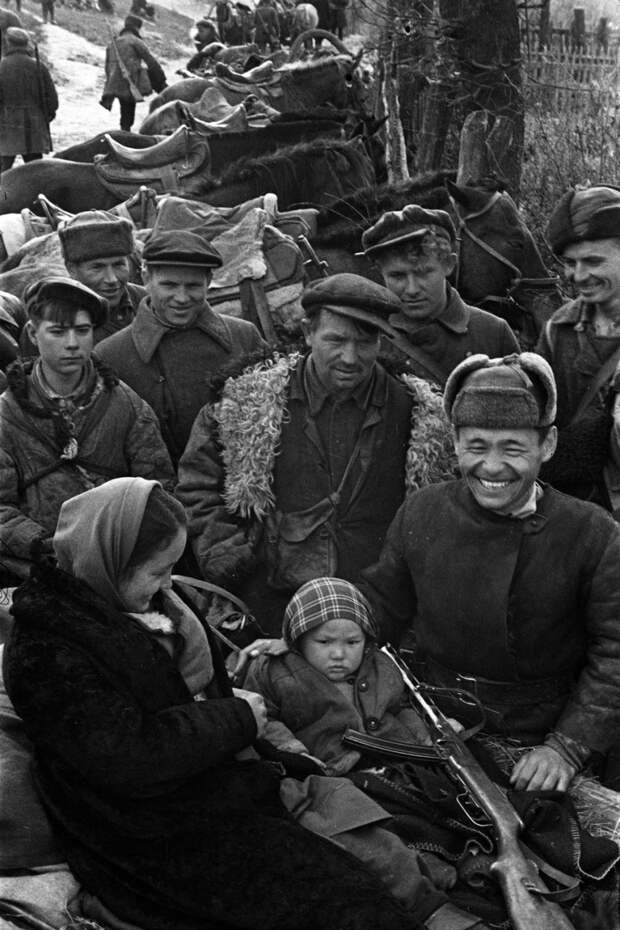 Partizanskaya-semya-1943