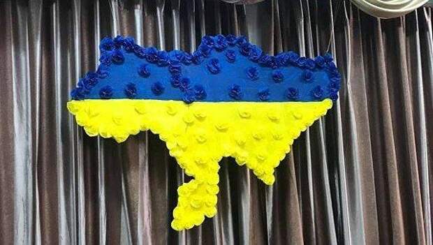 На избирательном участке в Киеве вывесили карту Украины без Крыма
