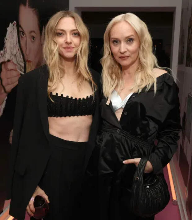 Аманда Сейфрид и Мона Фастволд