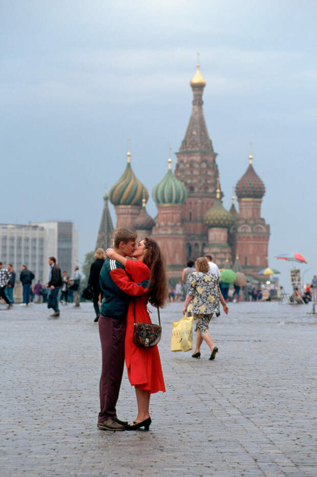 Как выглядели русские женщины 1990-х годов (ФОТО)