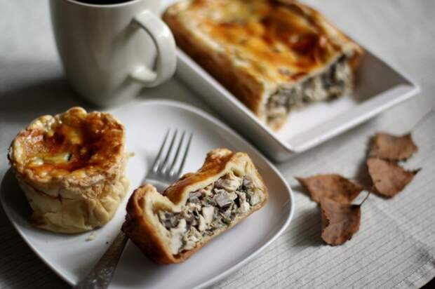 Пирог с курицей и грибами. \ Фото: eda.ru. Пирог с курицей и грибами. \ Фото: eda.ru.