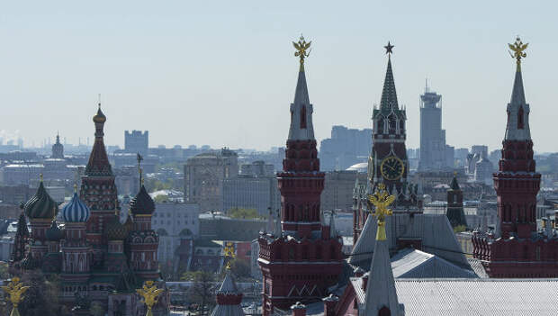 Виды на Красную площадь и собор Василия Блаженного
