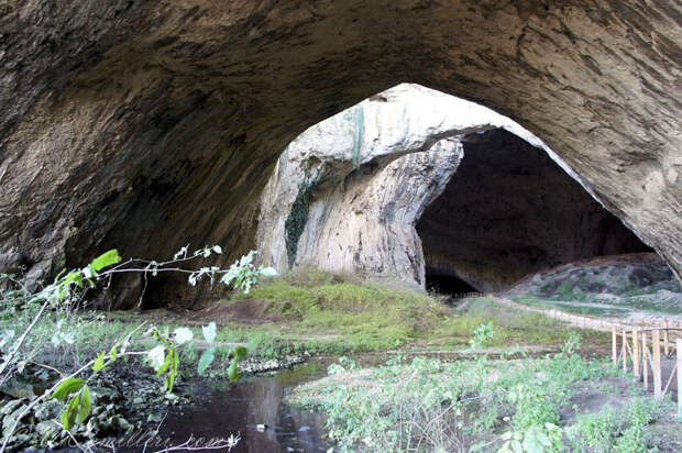 Болгария. Пещера Деветашка
