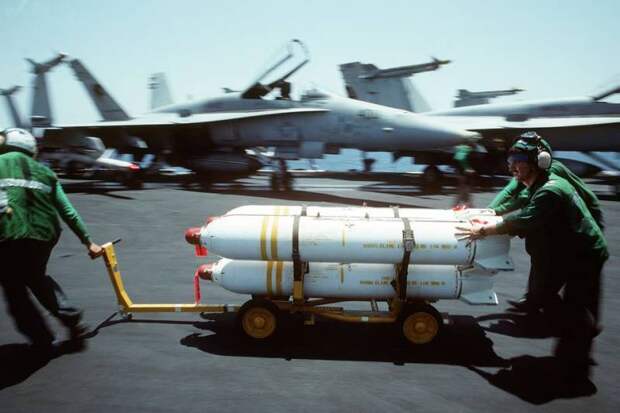 Украина хочет американские кассетные бомбы Mk 20 Rockeye II