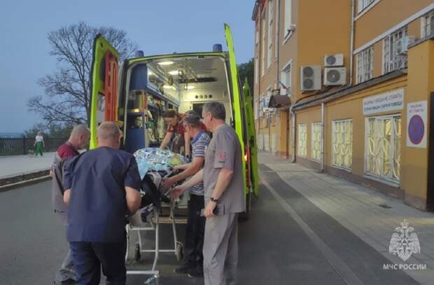 Спецборт МЧС России доставил пятерых пациентов из Грозного в Нижний Новгород