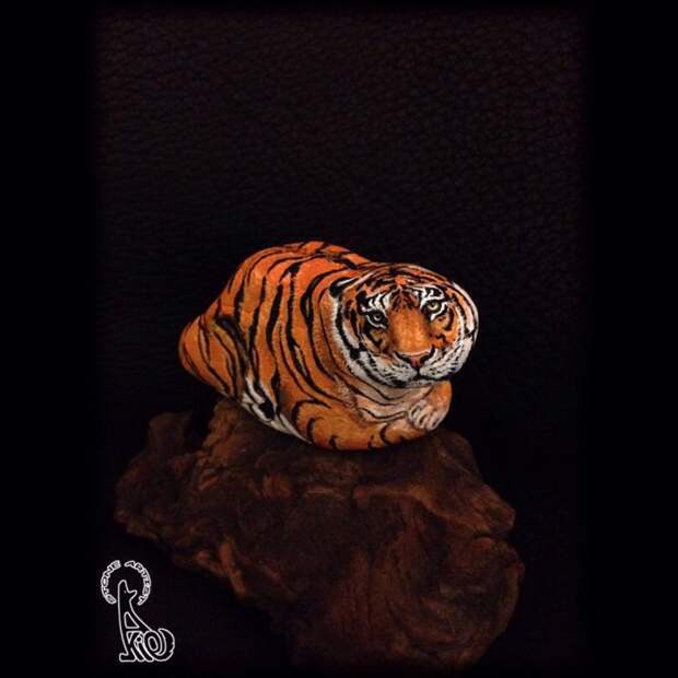 тигр рисунок на камне
