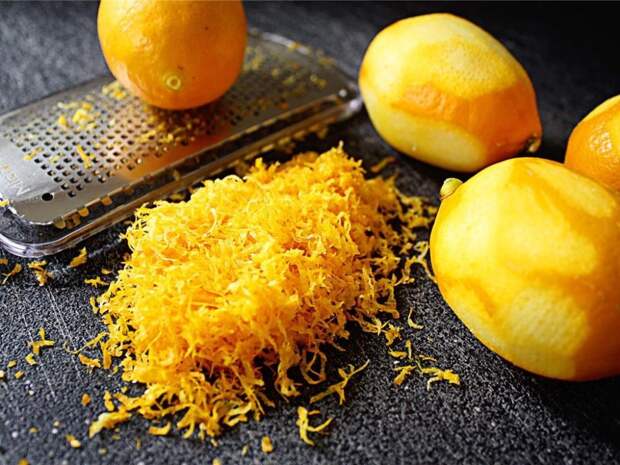 Лимонная цедра придает выпечки невероятный аромат и свежесть