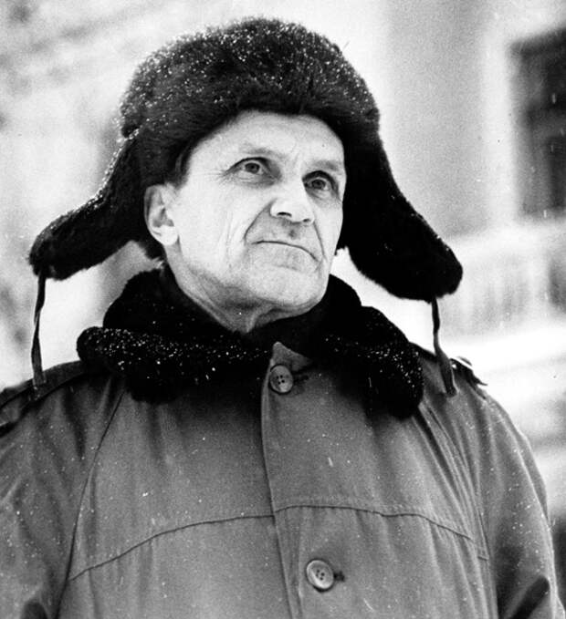 Как Солженицын с Шаламовым превратили убийц и предателей в героев 