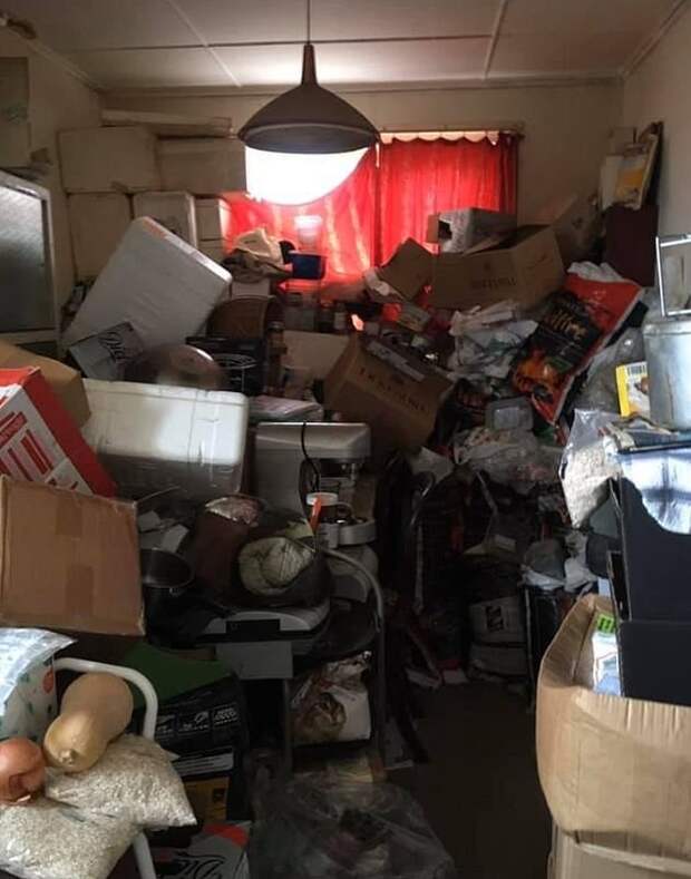 Семья купила дом до потолка заваленный мусором, но два года ремонта преобразили его до неузнаваемости