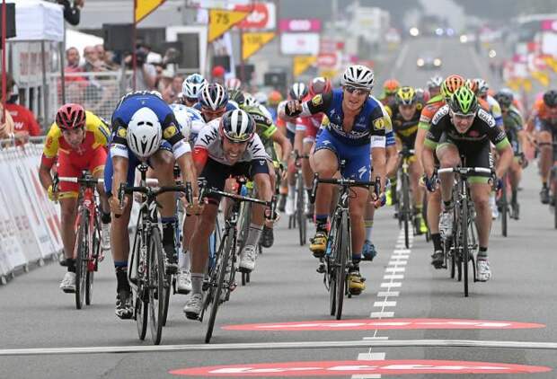 Том Бонен выиграл 1 этап Тура Валони (фото: Tim de Waele/TDWSport.com)