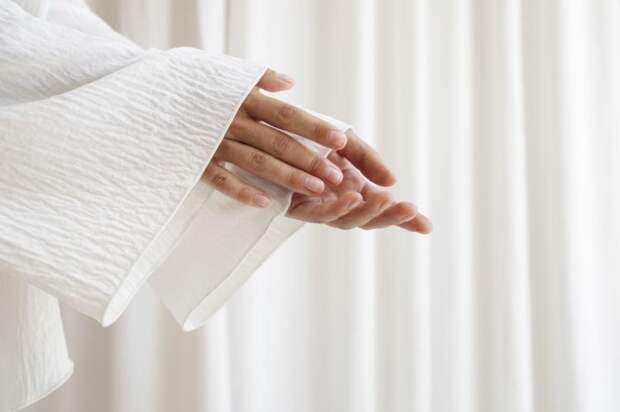 Маникюрная реанимация: как вернуть ногтям жизнь после долгого покрытия