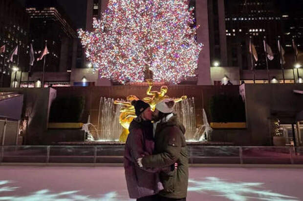 «Да радости и выходу из зоны комфорта!»: Киану Ривз растрогал фанатов романтическим свиданием с Александрой Грант