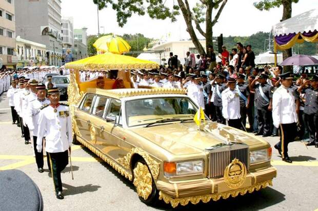 Rolls-Royce Silver Spur Gold Limousine авто, автодизайн, дизайн, коллекция, коллекция автомобилей, султан Бруней, шейх, эксклюзив