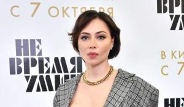 Появление обнаженной Самбурской в кружевах произвело фурор: Рот открывается