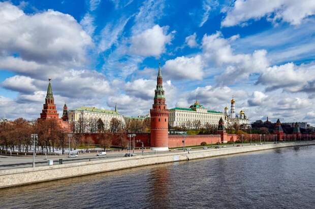 Прославленный тренеила в поддержку Владимира Путина. Фото: М. Денисов mos.ru. Пресс-служба мэра и Правительства Москвы