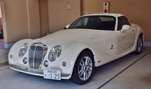 Mitsuoka Himiko.