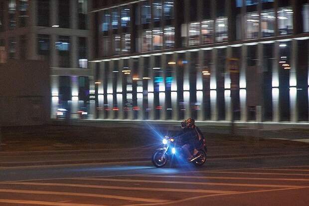 Россиян предупредили о штрафе за шум двигателя мотоцикла по ночам