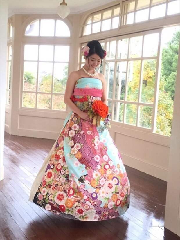 Kimonos Wedding Dress