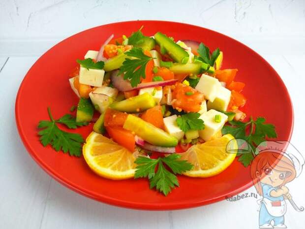 Весенний салат с огурцом - простой рецепт