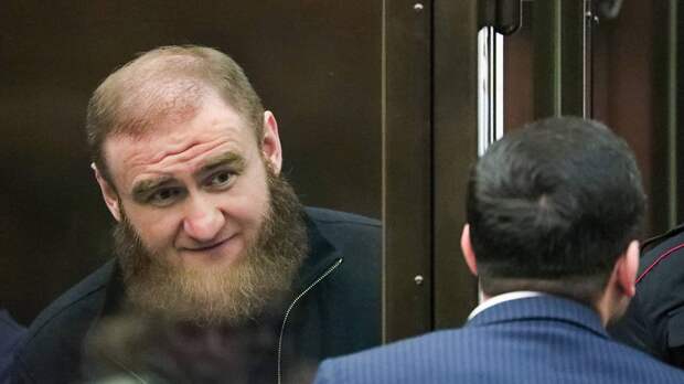 Baza: Отбывающий пожизненное экс-сенатор Арашуков пожаловался на условия содержания