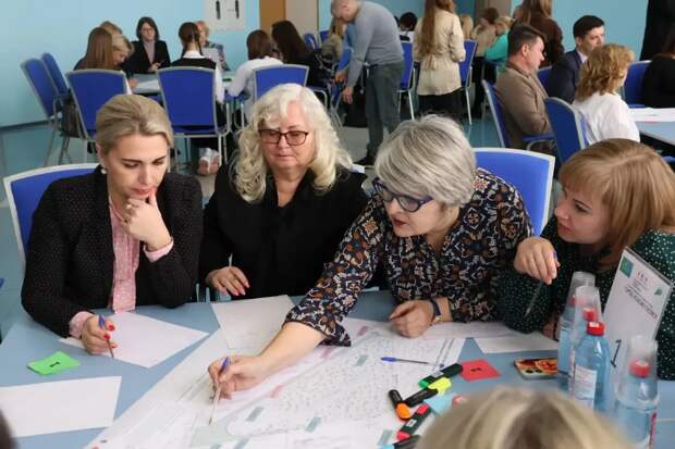 В Новомосковске жители предлагают идеи по благоустройству Детского парка