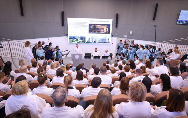 Александр Беглов и Михаил Мурашко открыли новый корпус Первого Санкт‑Петербургского государственного медицинского университета