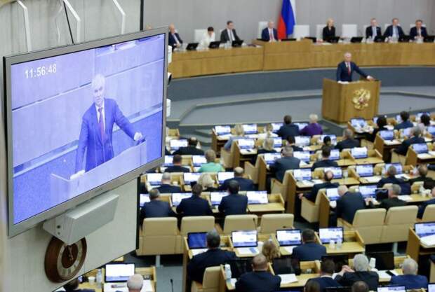 С сегодняшнего дня в России вступают в силу два новых закона: подробно