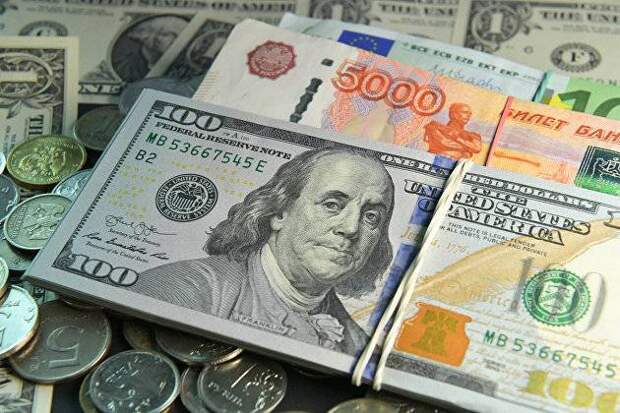 У российских чиновников захотели изымать превышающие доходы суммы денег