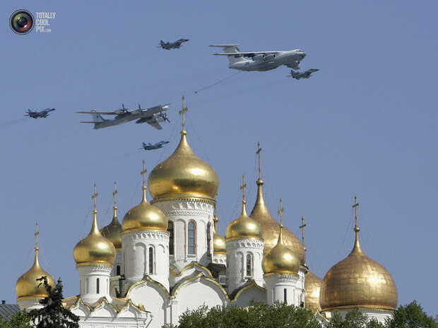RUSSIA-PARADE/
